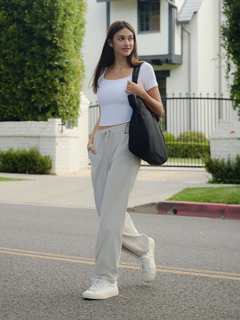 Airy Fit Wide Pants