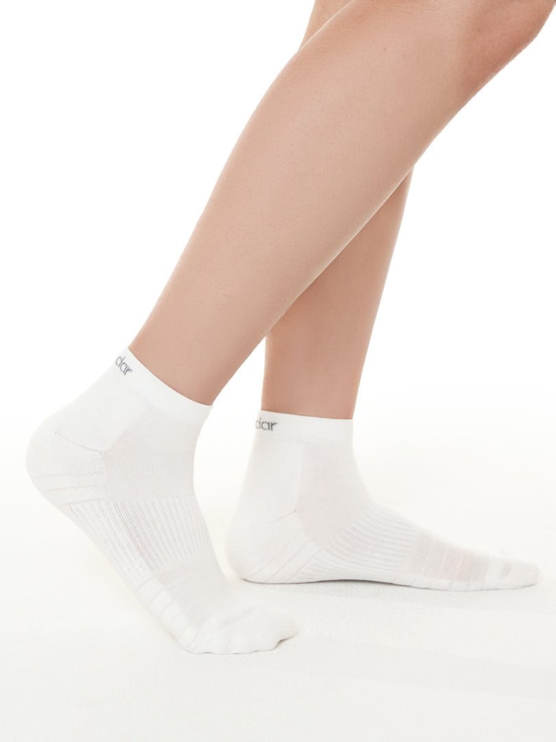 Signature Logo Round Sneakers Socks