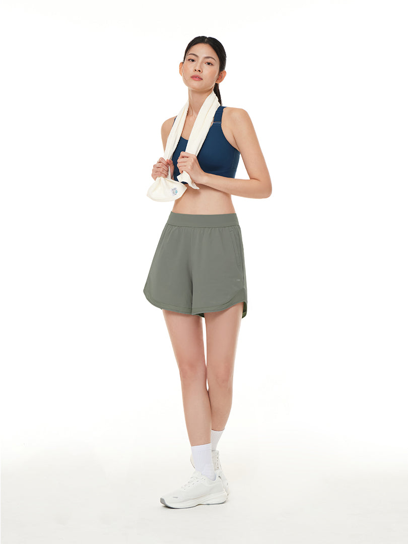airst Mesh Hem Shorts