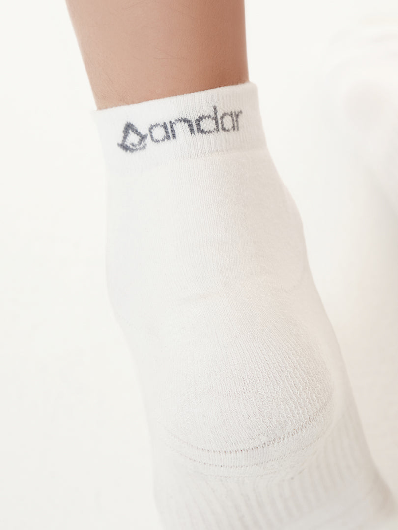 Signature Logo Round Sneakers Socks