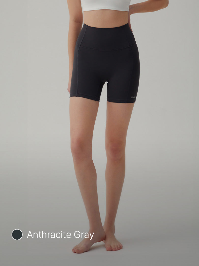 [SET] Airywin Mock Neck Zip Longline Bra & Short Leggings