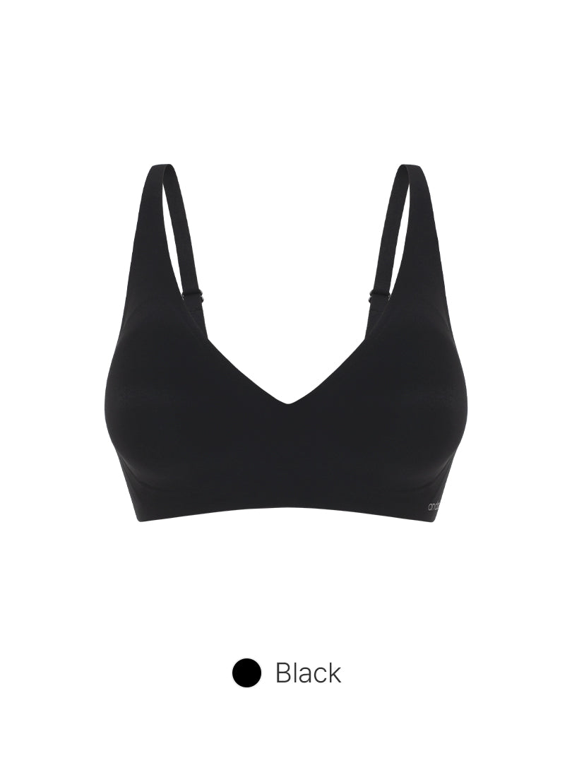 All-Day Fit Hook & Eye Bra (Built-In Pads)